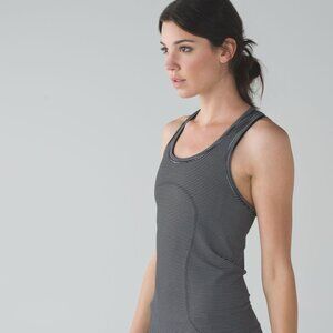 Lululemon Swiftly Tech Racerback | Black & White | Size 6